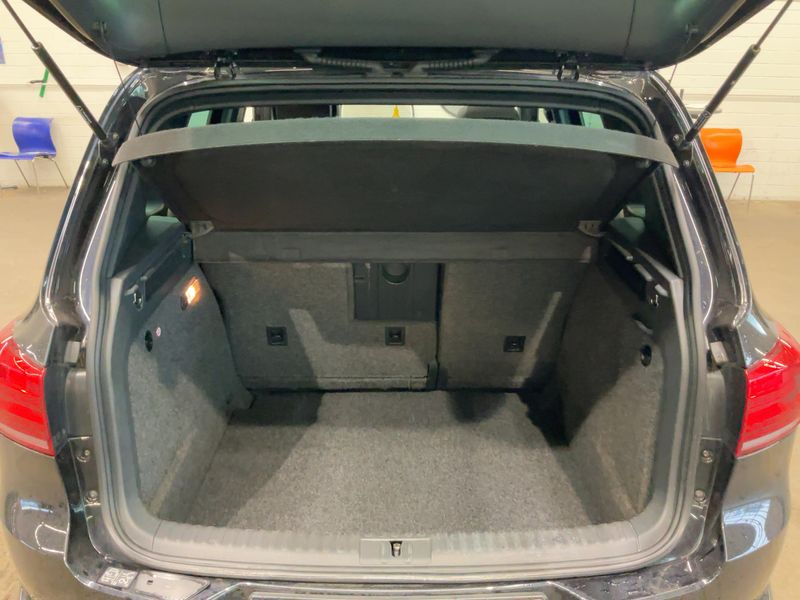 Volkswagen Tiguan 2.0 TDI Lounge Sport & Style 4Motion BlueMotion Tech 2015 – снимка 15
