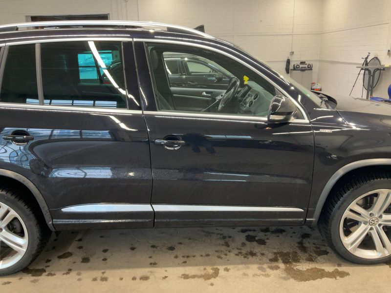 Volkswagen Tiguan 2.0 TDI Lounge Sport & Style 4Motion BlueMotion Tech 2015 – снимка 10