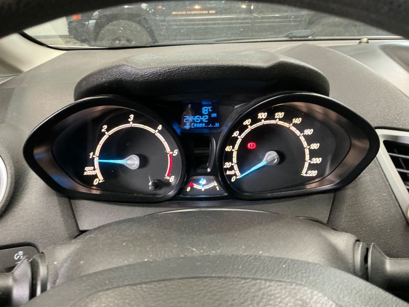 Ford Fiesta 1.6 TDCi Trend 2013 – снимка 4