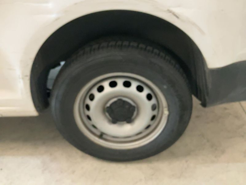Volkswagen Caddy 1.6 TDI Maxi Kasten 2011 – снимка 5