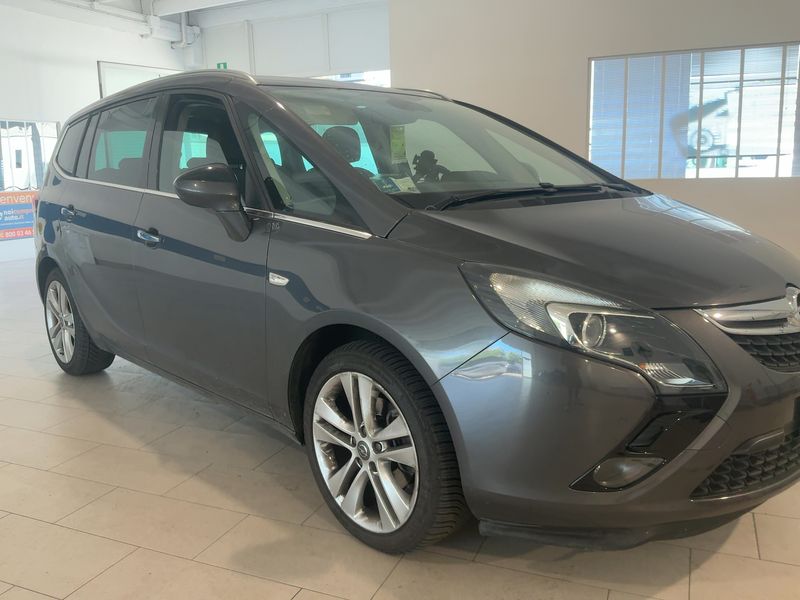 Opel Zafira Tourer 2.0 CDTI Cosmo 2012 – снимка 12