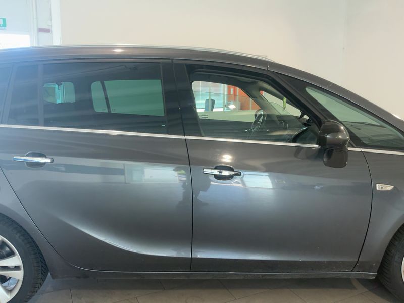 Opel Zafira Tourer 2.0 CDTI Cosmo 2012 – снимка 10