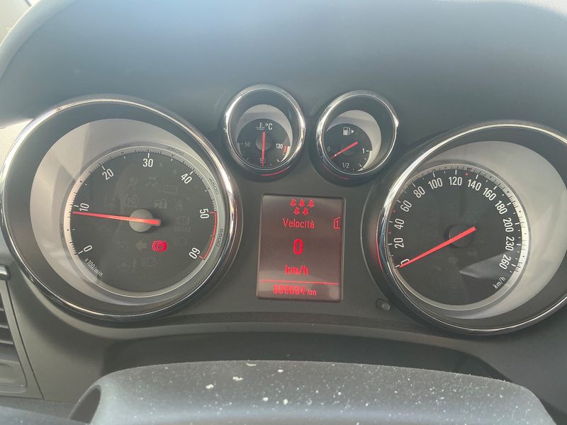 Opel Zafira Tourer 2.0 CDTI Cosmo 2012 – снимка 18