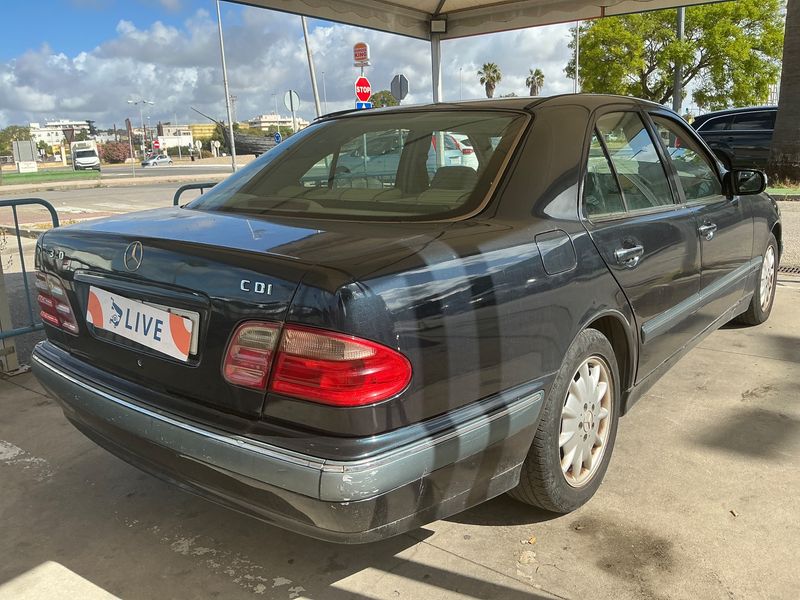 Mercedes-Benz E-Klasse E 320 CDI Elegance 2001 – снимка 2