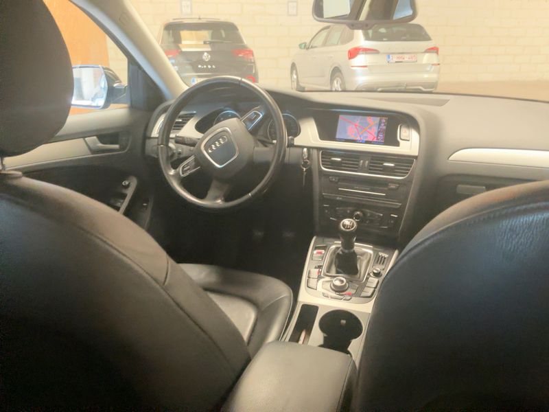 Audi A4 2.0 TDIe Attraction 2011 – снимка 17
