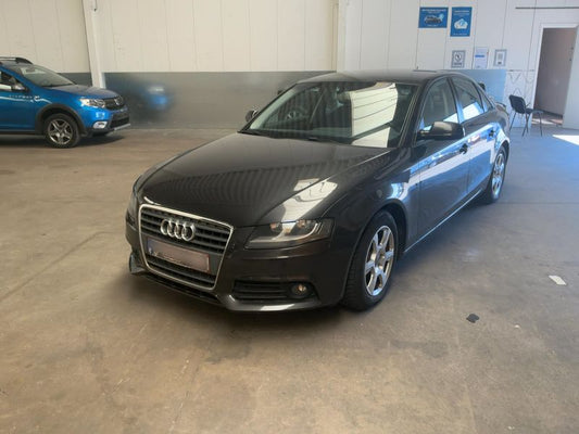 Audi A4 2.0 TDIe Attraction 2011 – снимка 1