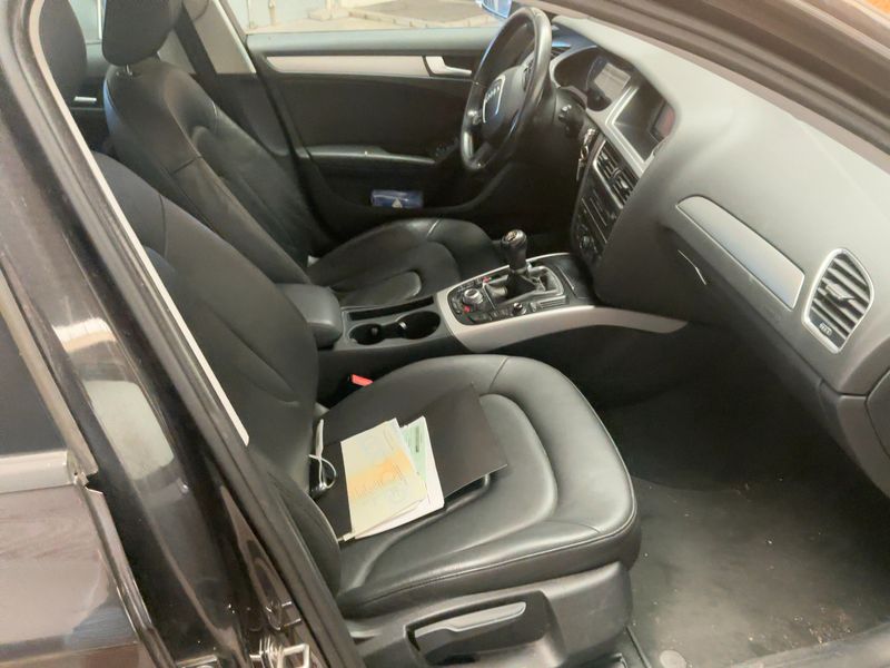 Audi A4 2.0 TDIe Attraction 2011 – снимка 16