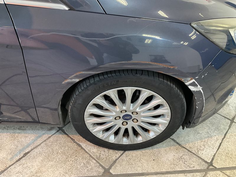 Ford Focus 1.6 TDCi Titanium 2012 – снимка 21