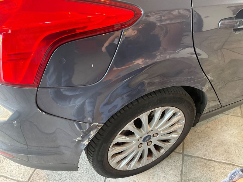 Ford Focus 1.6 TDCi Titanium 2012 – снимка 22