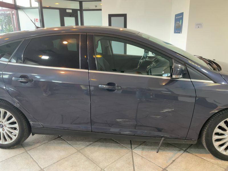 Ford Focus 1.6 TDCi Titanium 2012 – снимка 10