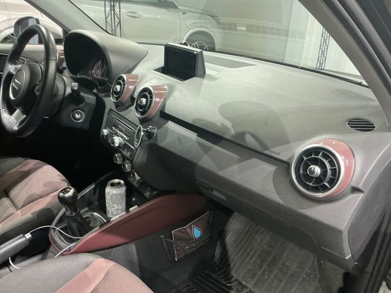 Audi A1 1.4 TFSI Design 2015 – снимка 26