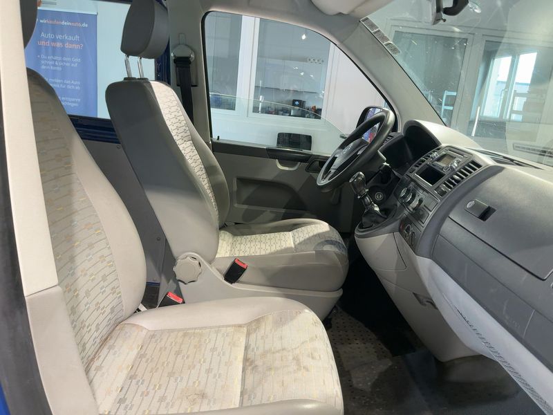 Volkswagen T5 Kombi 2.0 TDI 2011 – снимка 17