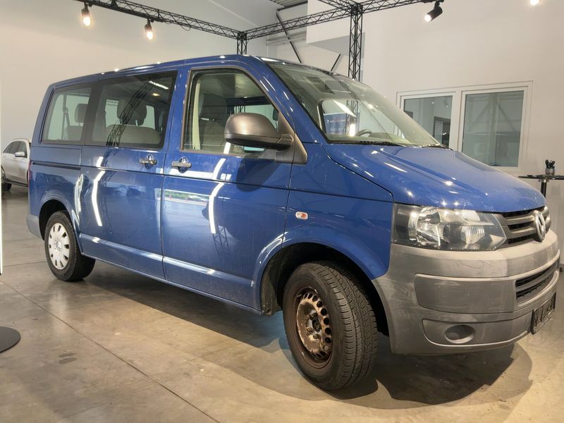 Volkswagen T5 Kombi 2.0 TDI 2011 – снимка 12