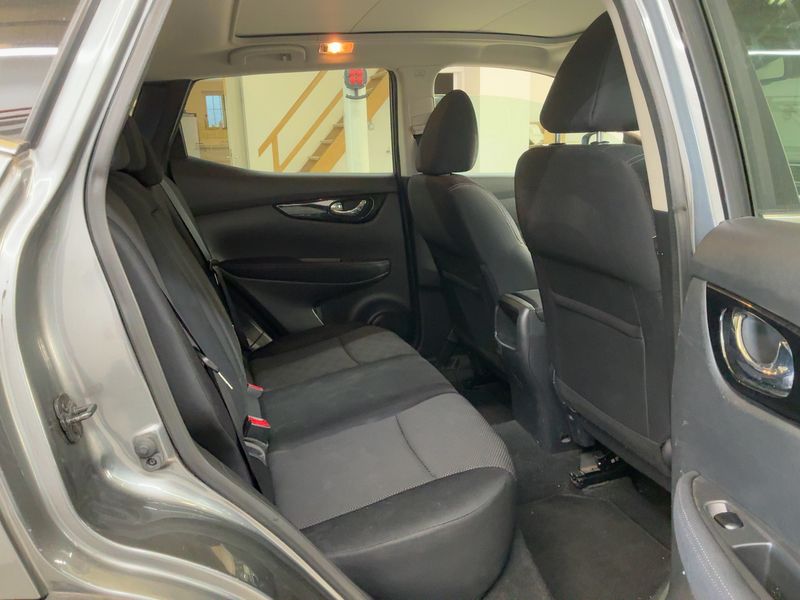 Nissan Qashqai 1.2 360 2014 – снимка 19