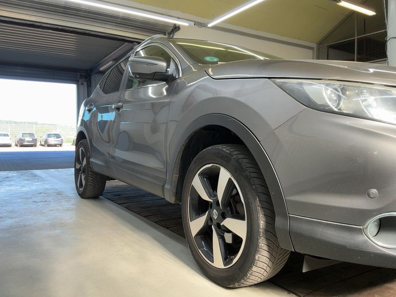 Nissan Qashqai 1.2 360 2014 – снимка 12