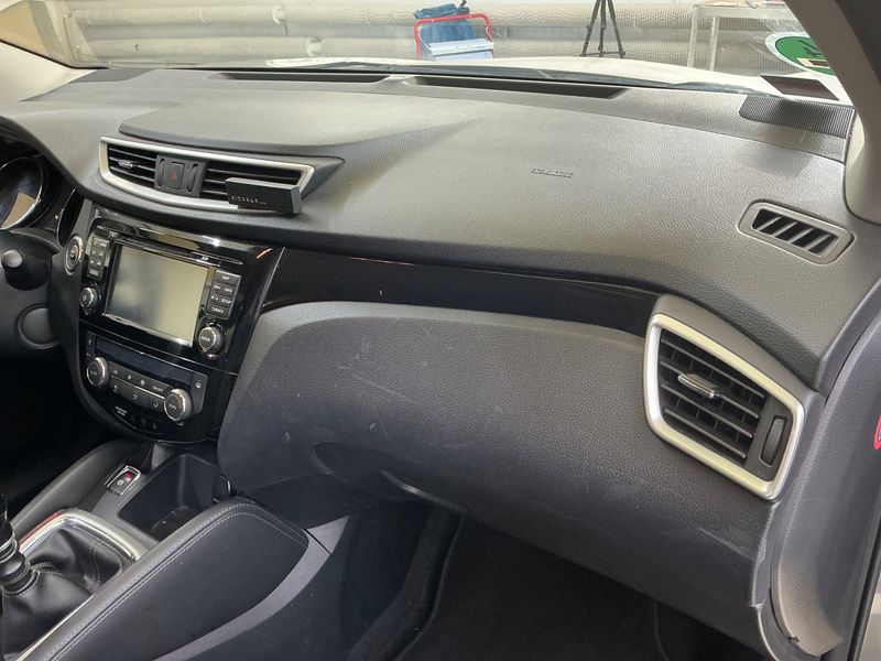 Nissan Qashqai 1.2 360 2014 – снимка 33