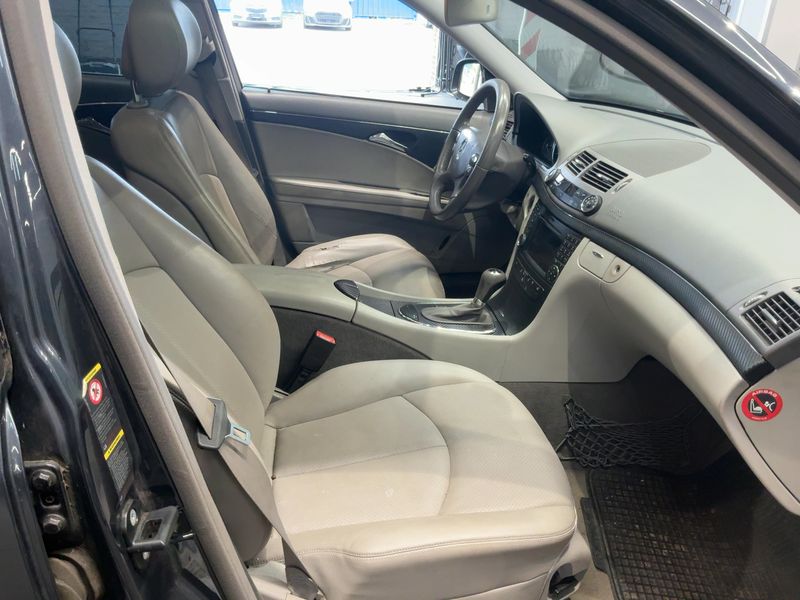 Mercedes-Benz E-Klasse E 280 Elegance 2009 – снимка 16
