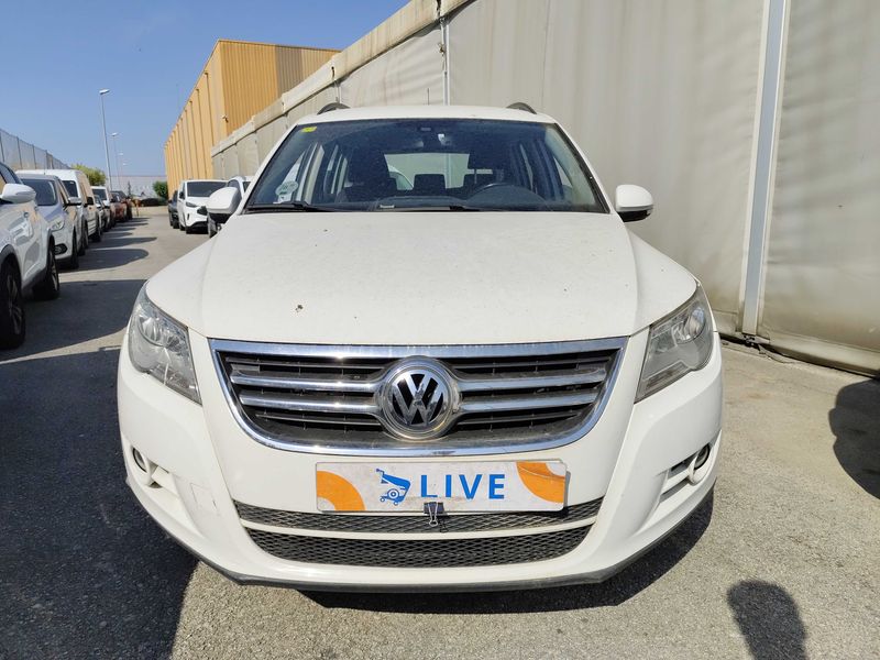 Volkswagen Tiguan 2.0 TDI Advance BlueMotion Tech 2010 – снимка 7