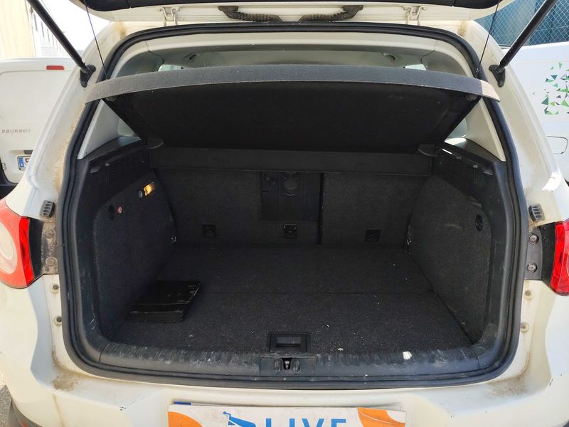 Volkswagen Tiguan 2.0 TDI Advance BlueMotion Tech 2010 – снимка 9