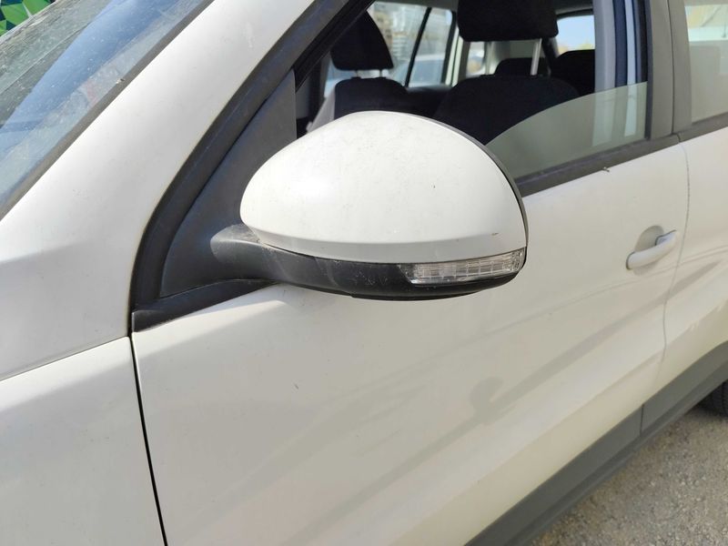 Volkswagen Tiguan 2.0 TDI Advance BlueMotion Tech 2010 – снимка 22