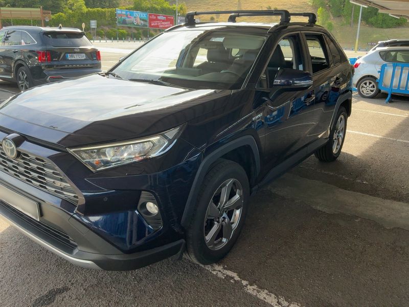 Toyota RAV 4 2.5 Hybrid 4x4 Luxury 2021 – снимка 2