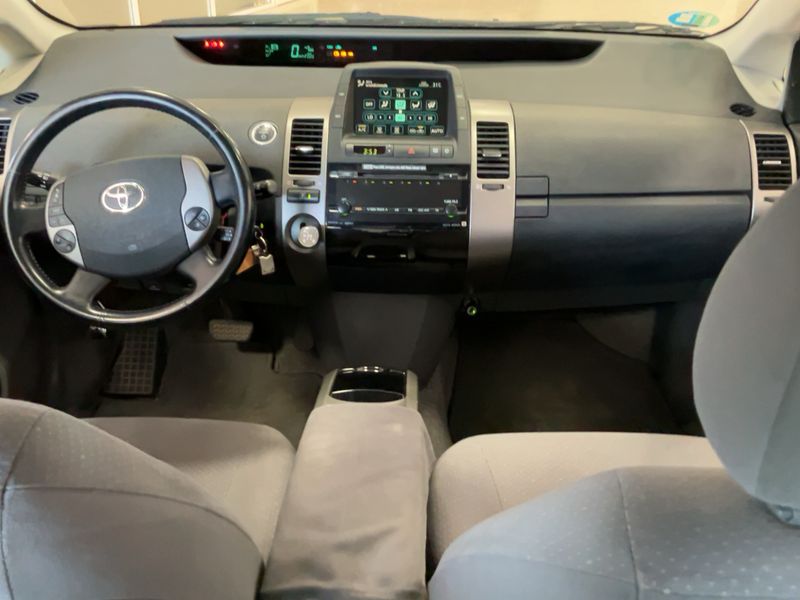 Toyota Prius 1.5 Executive 2008 – снимка 17