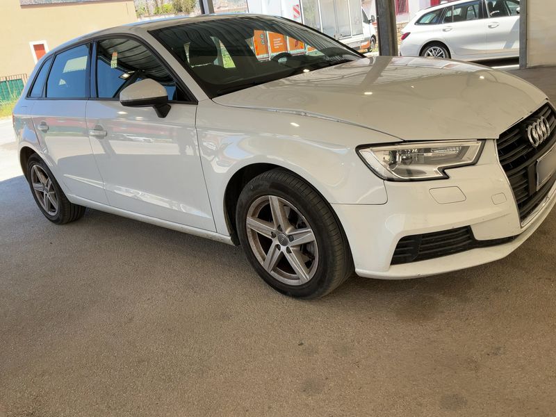 Audi A3 Sportback 2.0 TDI 2017 – снимка 12
