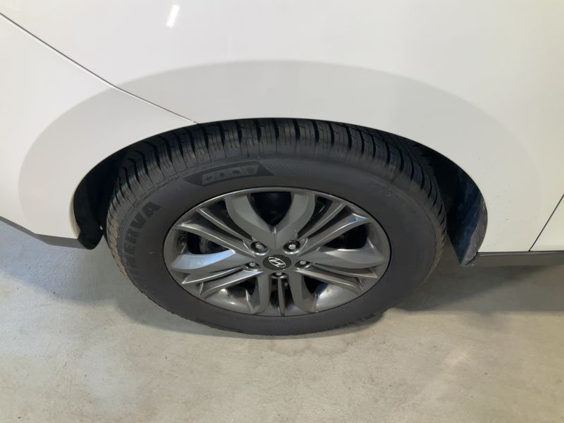 Hyundai ix35 1.6 Trend 2WD 2014 – снимка 3