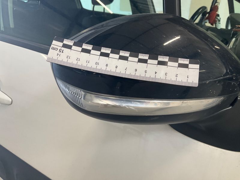 Citroen C3 1.2 PureTech Shine 2018 – снимка 23