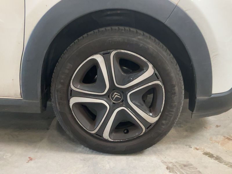 Citroen C3 1.2 PureTech Shine 2018 – снимка 11
