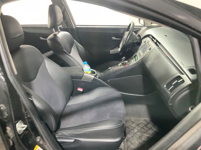 Toyota Prius 1.8 Advance 2013 – снимка 3