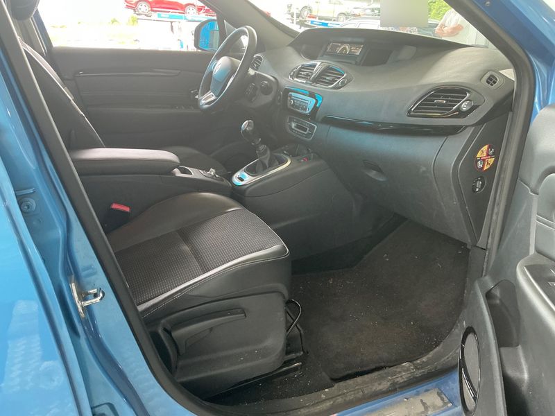 Renault Grand Scenic 1.5 dCi BOSE Edition 2012 – снимка 3