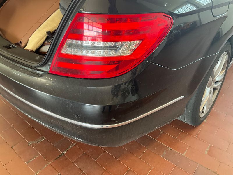 Mercedes-Benz C-Klasse C 180 CGI BlueEfficiency Avantgarde 2011 – снимка 29