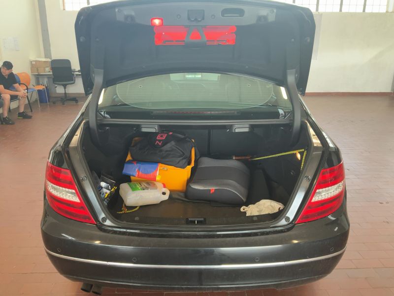 Mercedes-Benz C-Klasse C 180 CGI BlueEfficiency Avantgarde 2011 – снимка 15