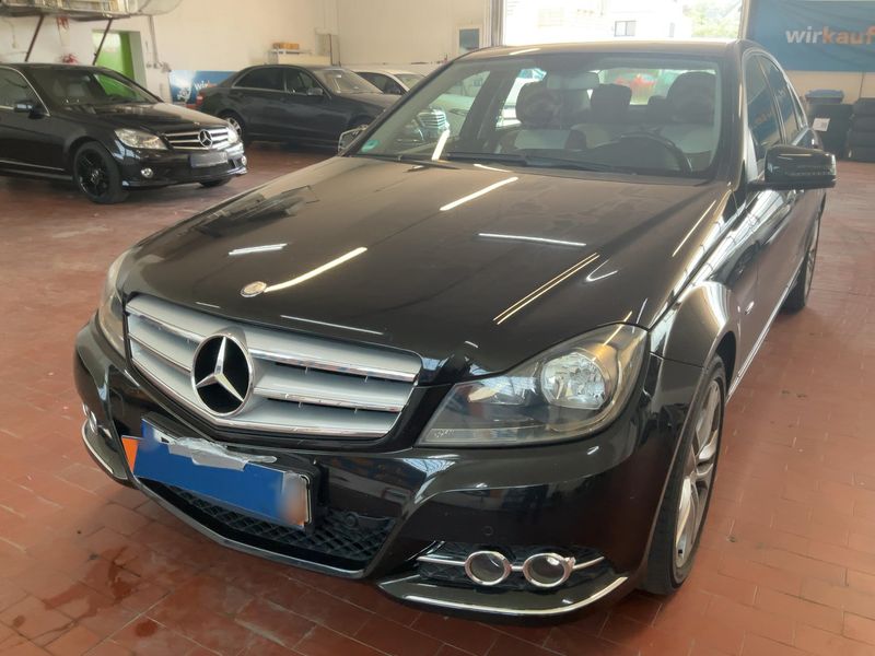 Mercedes-Benz C-Klasse C 180 CGI BlueEfficiency Avantgarde 2011 – снимка 1