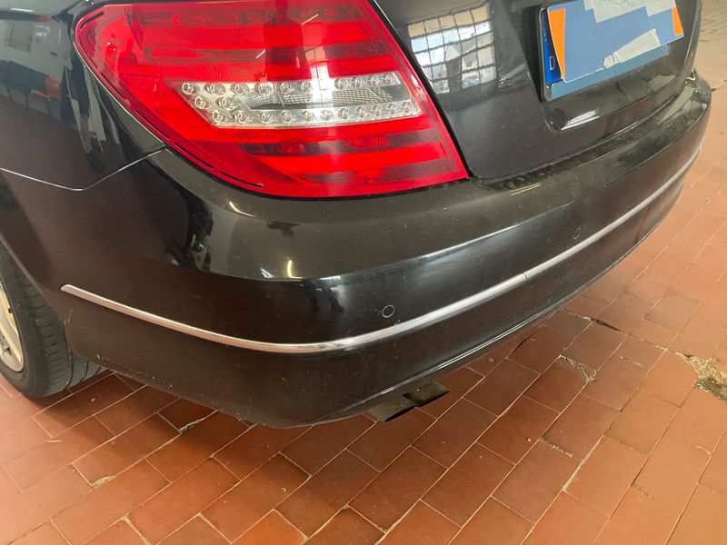 Mercedes-Benz C-Klasse C 180 CGI BlueEfficiency Avantgarde 2011 – снимка 30