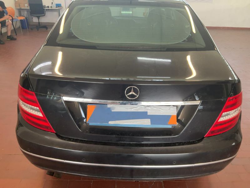 Mercedes-Benz C-Klasse C 180 CGI BlueEfficiency Avantgarde 2011 – снимка 7