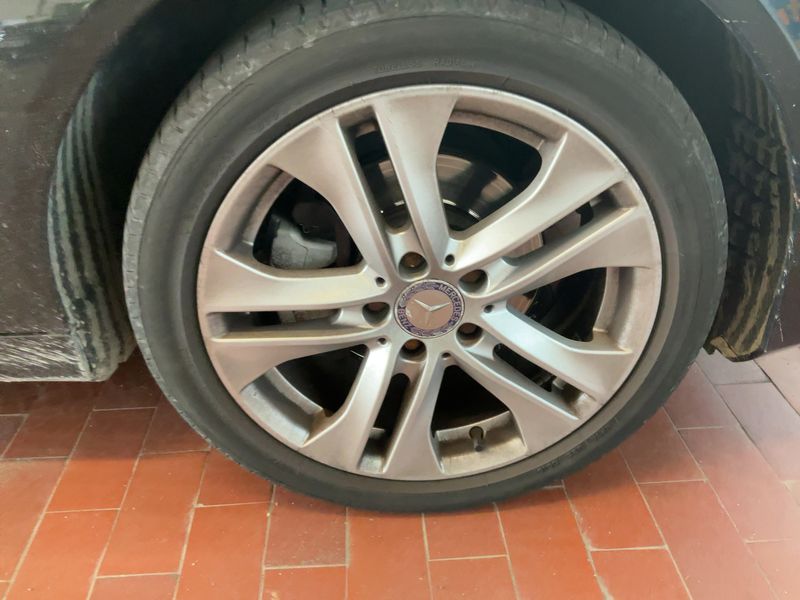 Mercedes-Benz C-Klasse C 180 CGI BlueEfficiency Avantgarde 2011 – снимка 11