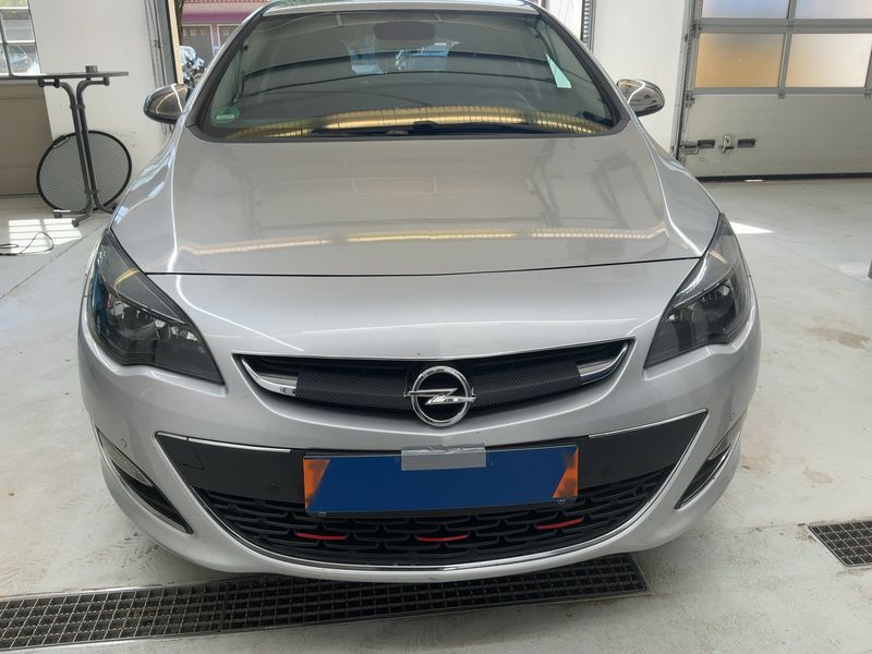 Opel Astra 1.4 Turbo Excellence 2014 – снимка 14