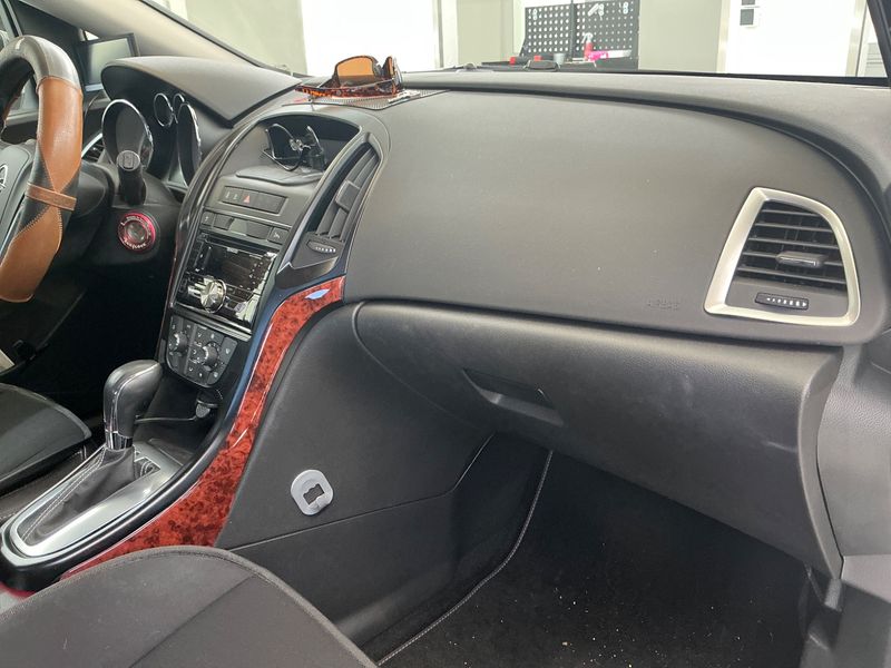Opel Astra 1.4 Turbo Excellence 2014 – снимка 25
