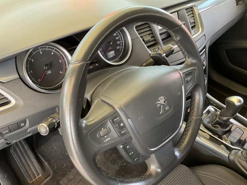 Peugeot 508 1.6 HDi Active 2011 – снимка 28