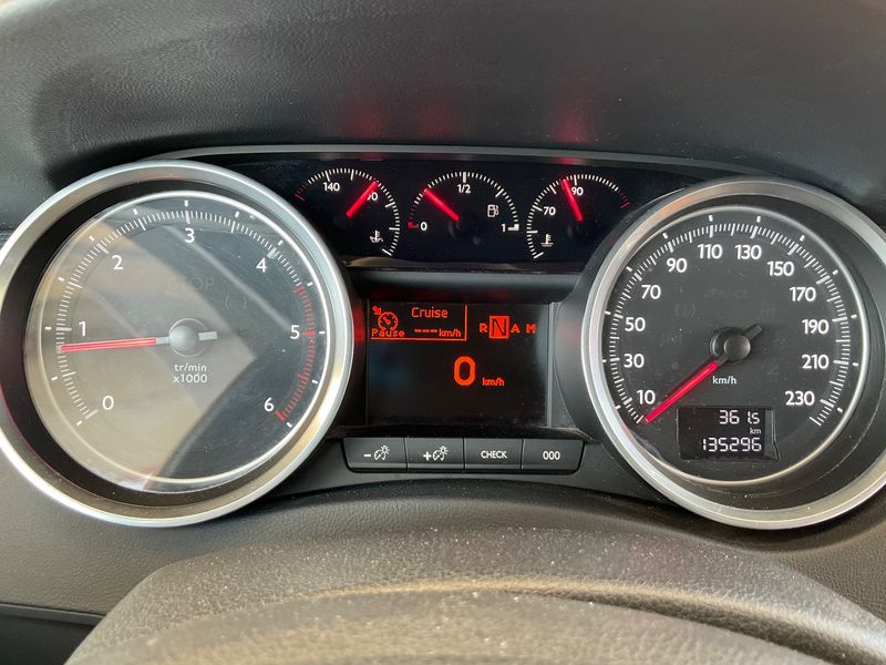 Peugeot 508 1.6 HDi Active 2011 – снимка 18