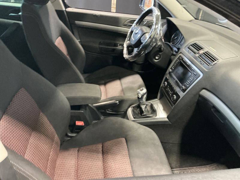 Skoda Octavia 1.6 TDI Elegance 2011 – снимка 3