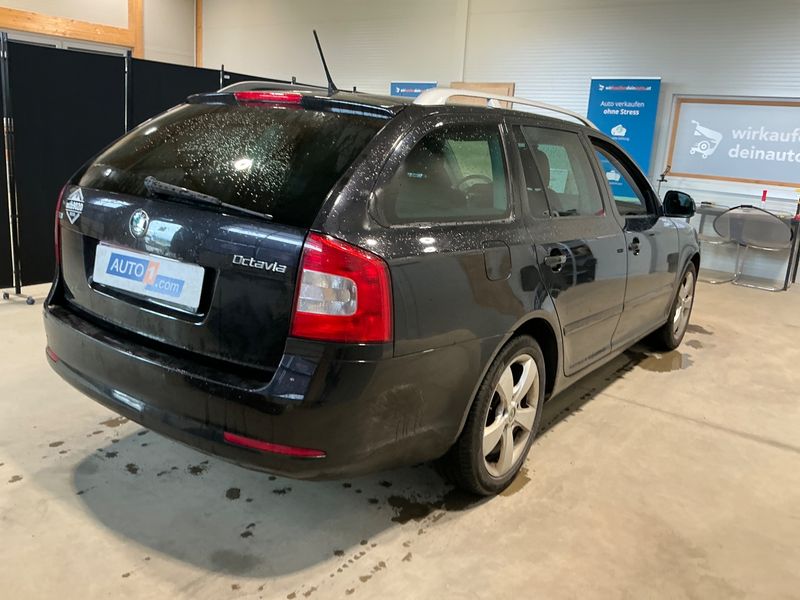 Skoda Octavia 1.6 TDI Elegance 2011 – снимка 2