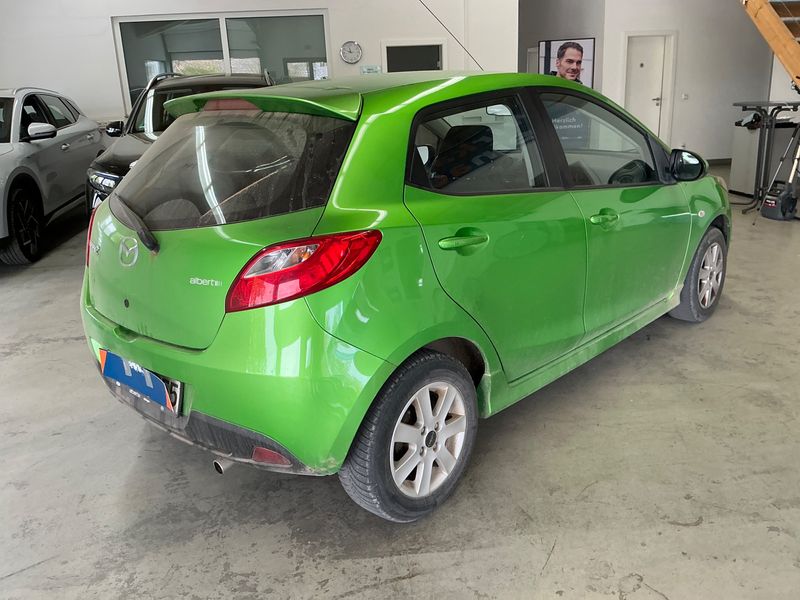 Mazda 2 1.5 Sport-Line 2012 – снимка 2