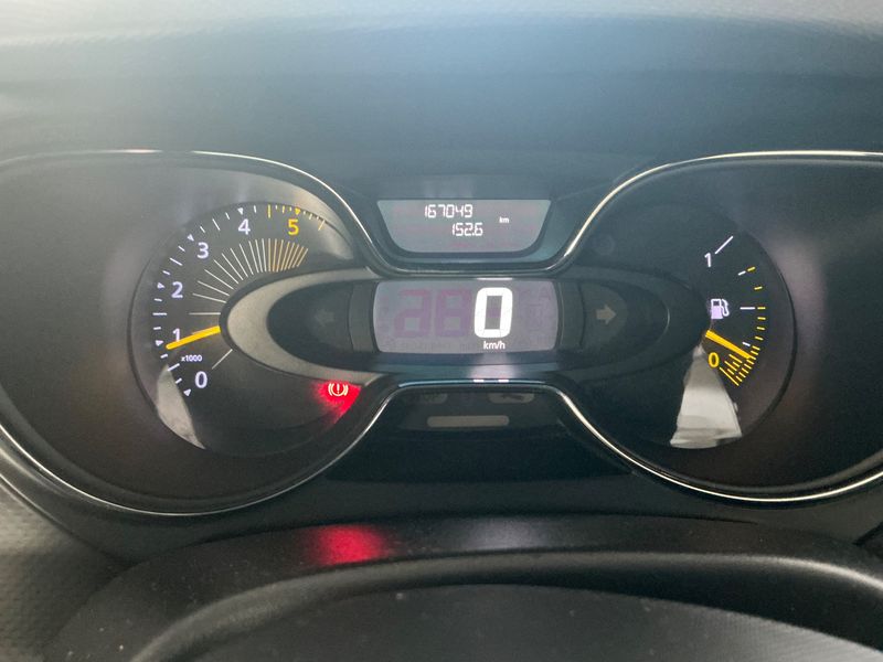 Renault Captur 1.5 dCi Energy Helly Hansen 2014 – снимка 19