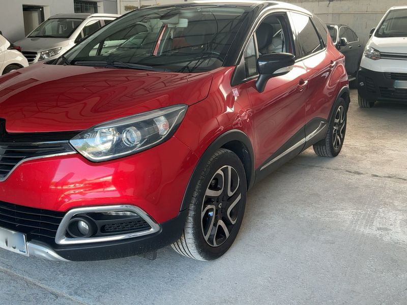 Renault Captur 1.5 dCi Energy Helly Hansen 2014 – снимка 2