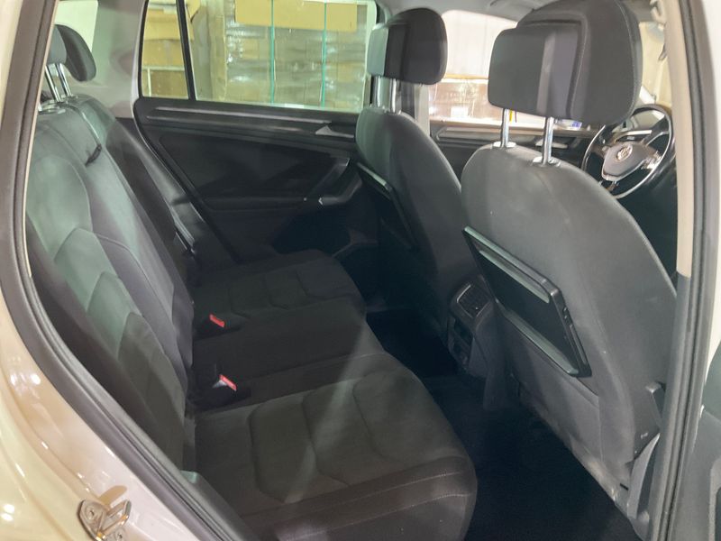 Volkswagen Tiguan 2.0 TDI Highline 4Motion BlueMotion Tech 2016 – снимка 19