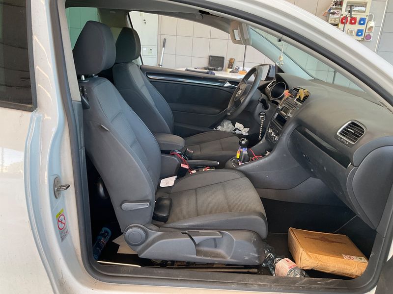 Volkswagen Golf VI 2.0 TDI Comfortline 2009 – снимка 3