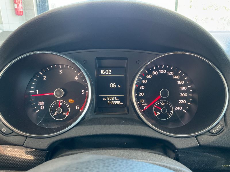 Volkswagen Golf VI 2.0 TDI Comfortline 2009 – снимка 4